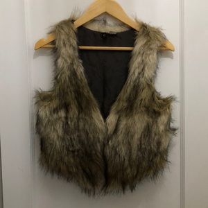 H&M faux fur vest
